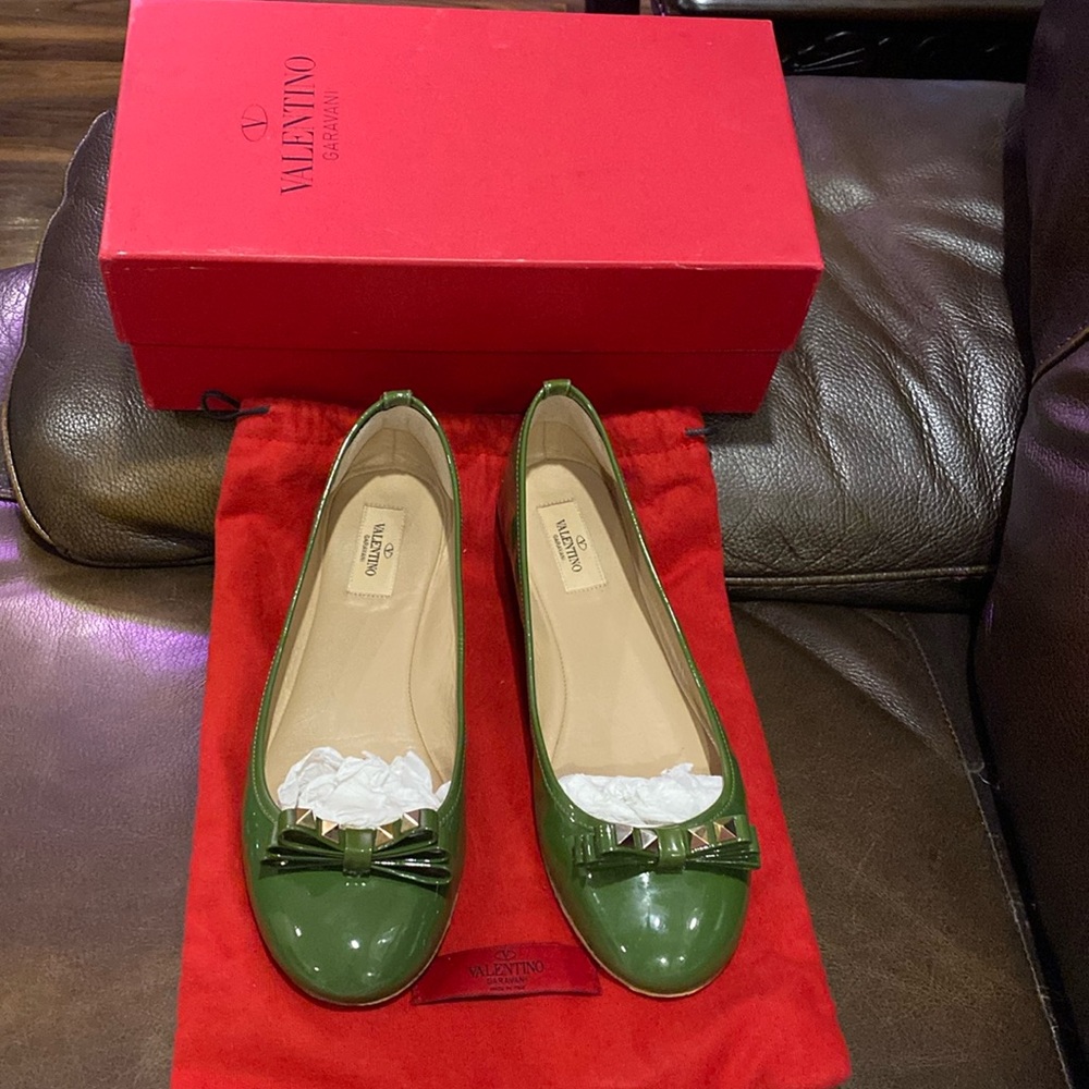 Valentino garavani flat shoes